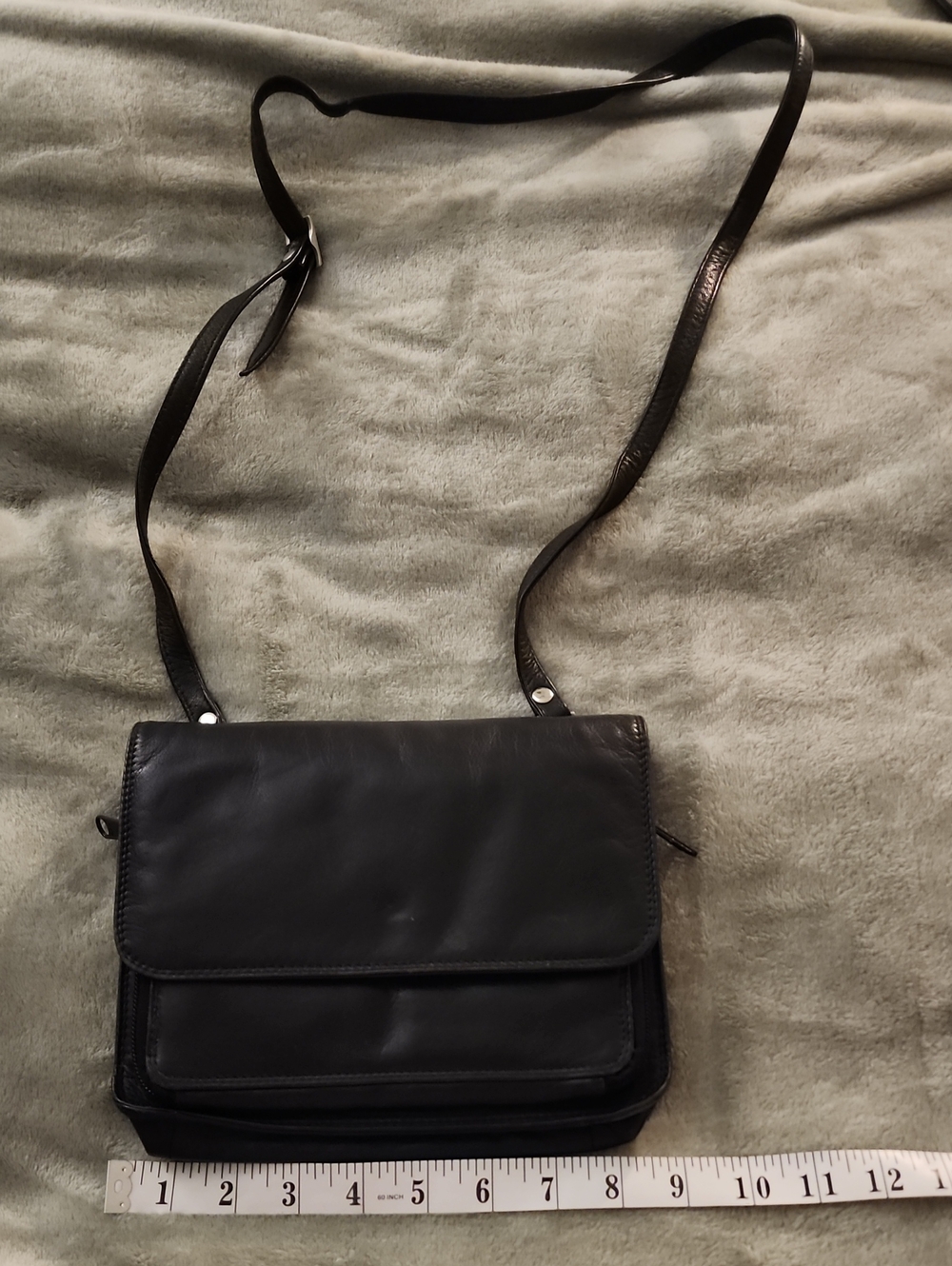 Vintage Black Leather Crossbody Shoulder Bag